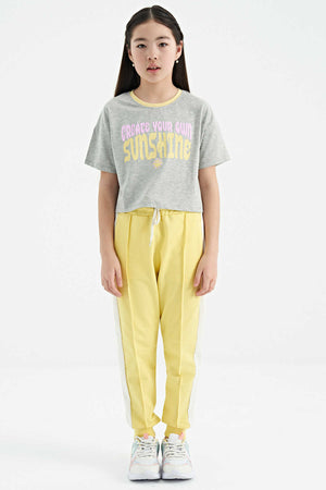 Tommylife Toptan Gri Melanj Renkli Yazı Baskılı O Yaka Oversize  Kısa Kollu Kız Çocuk T-Shirt - 75111