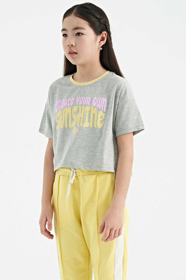 Tommylife Toptan Gri Melanj Renkli Yazı Baskılı O Yaka Oversize  Kısa Kollu Kız Çocuk T-Shirt - 75111