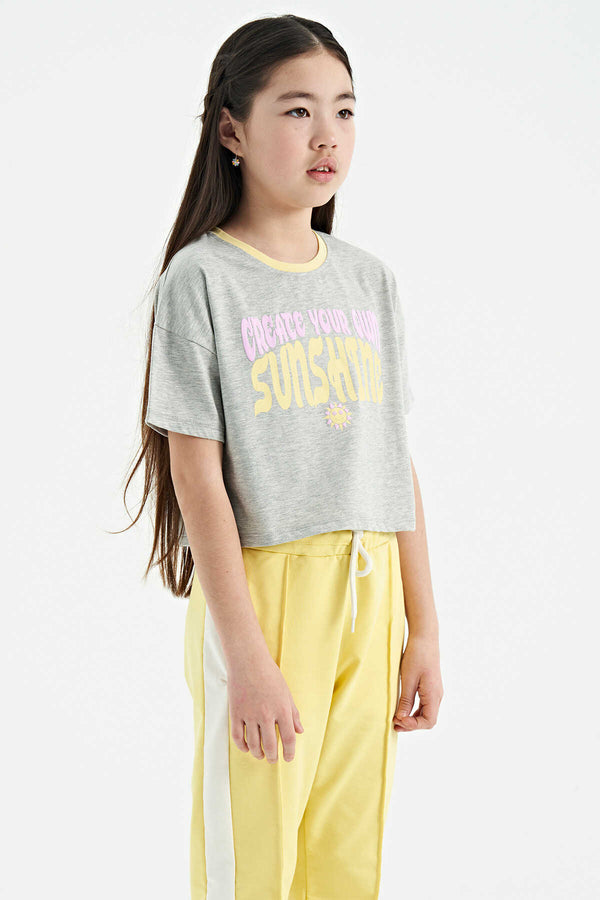 Tommylife Toptan Gri Melanj Renkli Yazı Baskılı O Yaka Oversize  Kısa Kollu Kız Çocuk T-Shirt - 75111