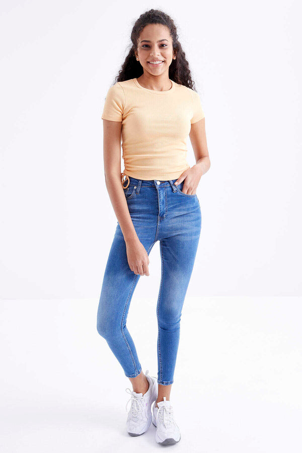 Tommylife Toptan Kavuniçi Basic Yanı Büzgülü O Yaka Kadın Crop Top T-Shirt - 97203