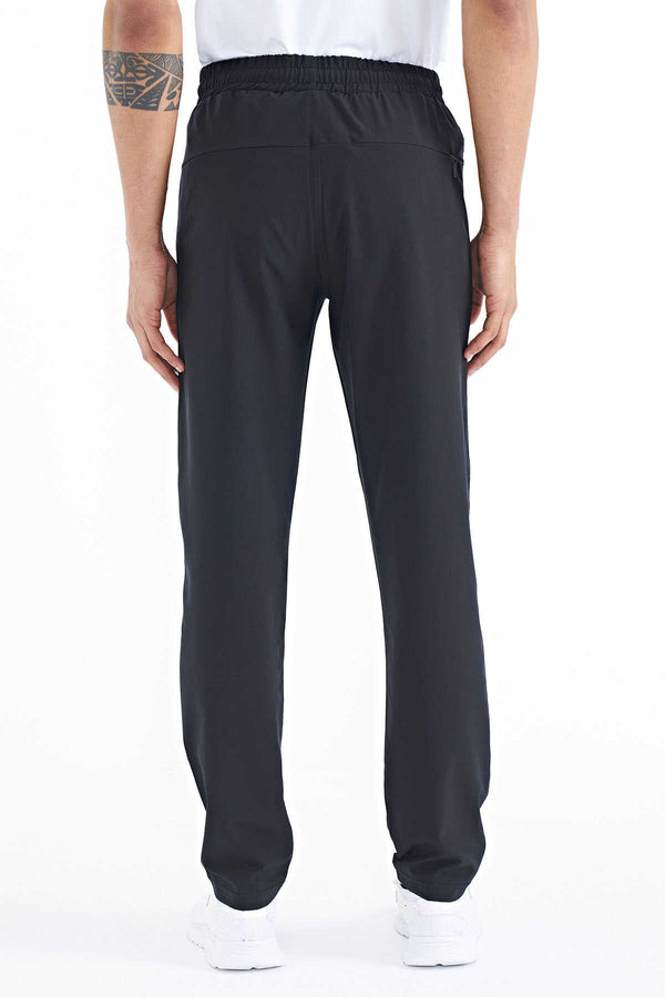 Pantaloni de trening pentru bărbați Tommylife Wholesale Classic Leg Standard Fit cu trei buzunare, 84768, negri