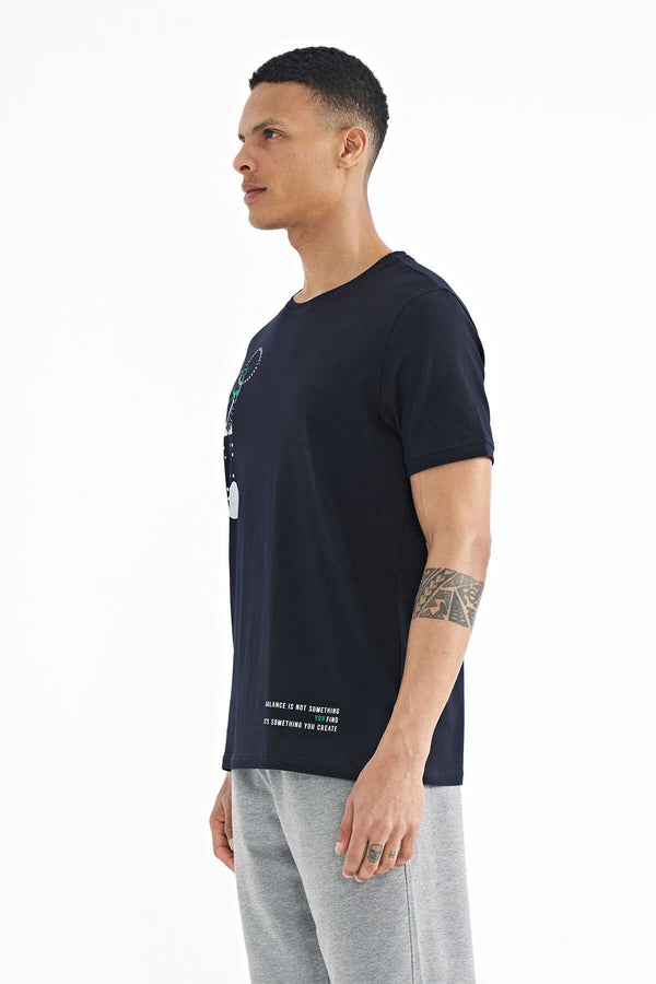 Tommylife Toptan Lacivert Baskı O Yaka Detaylı Standart Form Erkek T-Shirt - 88216