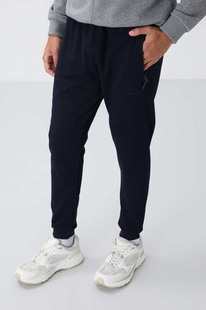 Pantaloni de trening pentru bărbați, bleumarin, cu fermoar și croială standard, Tommylife Wholesale - 84651