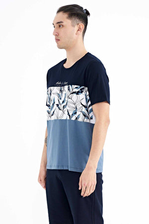 Tricou bărbătesc Tommylife Wholesale, bleumarin, cu imprimeu în gradient, guler rotund, croială standard - 88177