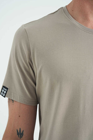 Tricou bărbătesc Tommylife Wholesale cu guler rotund, croială standard, de bază, 87911, bej închis