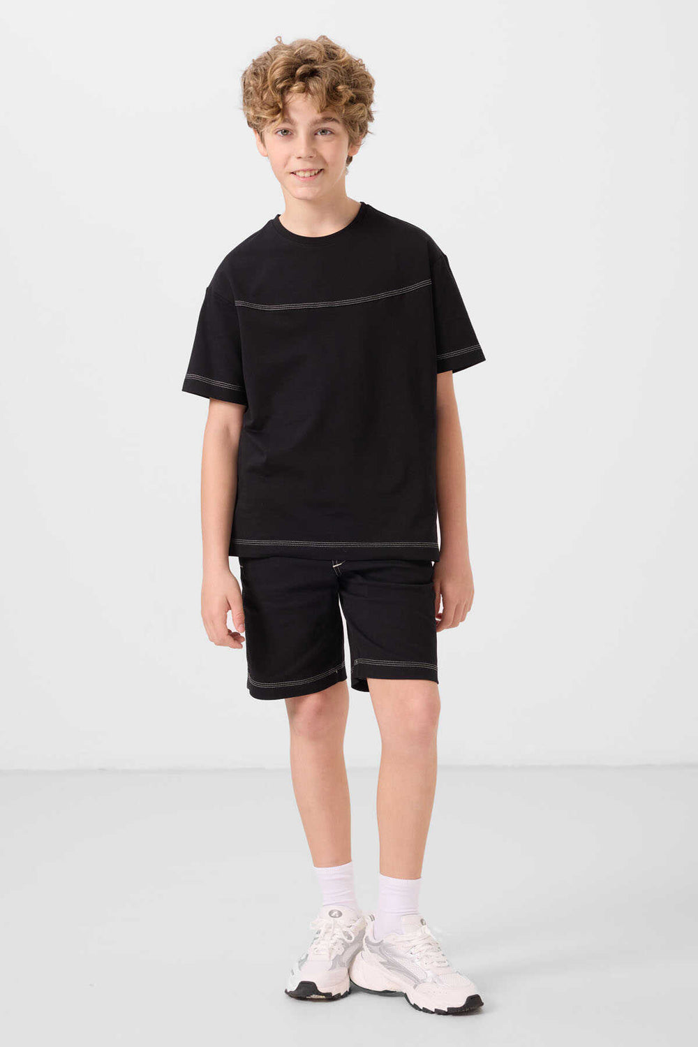 Tommylife Toptan Pamuklu Oversize Fit Dokuma Hafif Esnek Chino Erkek Çocuk Şort Takım 11279 Siyah