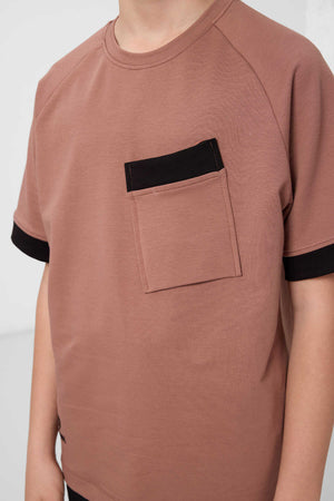 Tommylife Toptan Pamuklu Yumuşak Dokulu Oversize Cep Detaylı Erkek Çocuk T-Shirt 11295 Tarçın