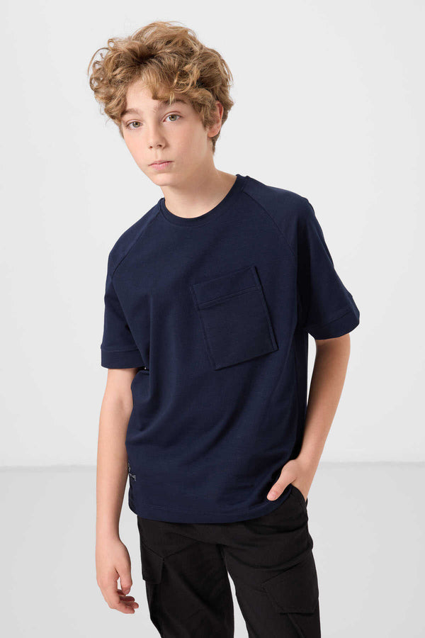 Tommylife Toptan Pamuklu Yumuşak Dokulu Oversize Cep Detaylı Erkek Çocuk T-Shirt 11295 Lacivert