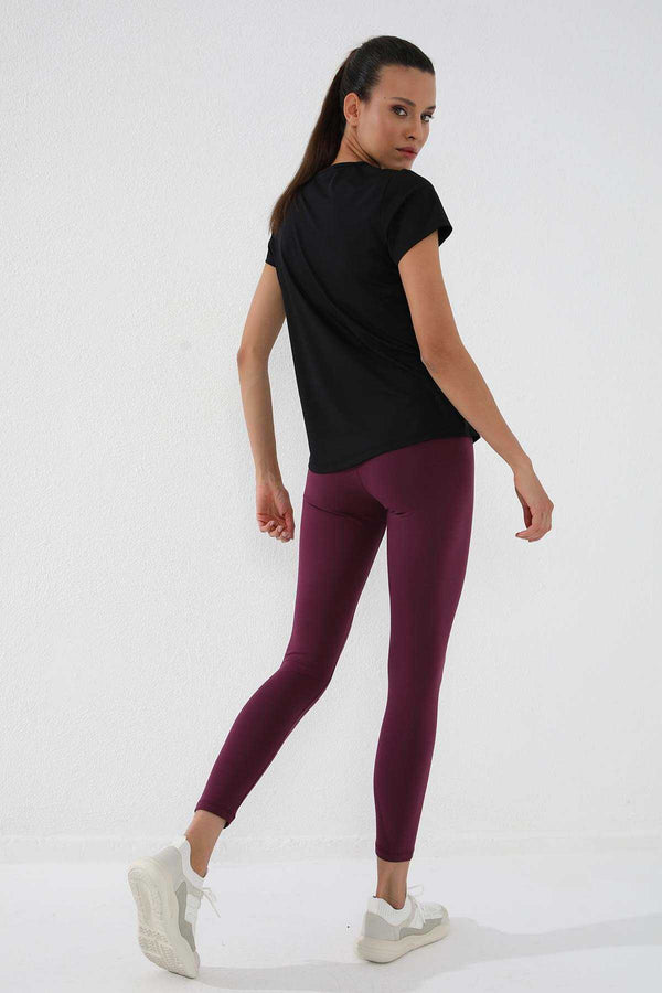 Tricou damă Tommylife Wholesale, negru, cu mânecă scurtă, croială standard, guler rotund - 97144