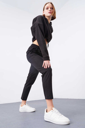 Pantaloni de trening negri cu talie înaltă, Tommylife, en-gros, pentru femei, cu croială confortabilă, slim fit - 94566