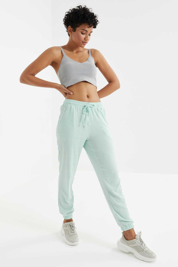 Pantaloni de trening Tommylife Wholesale pentru femei, verde aprins, cu șnur în talie, model jogger - 94620
