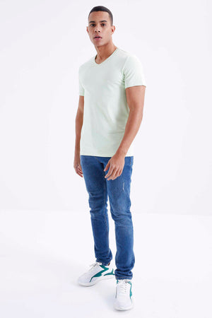 Tricou bărbătesc Tommylife Wholesale cu decolteu în V, croială standard, de bază, 87912, verde deschis