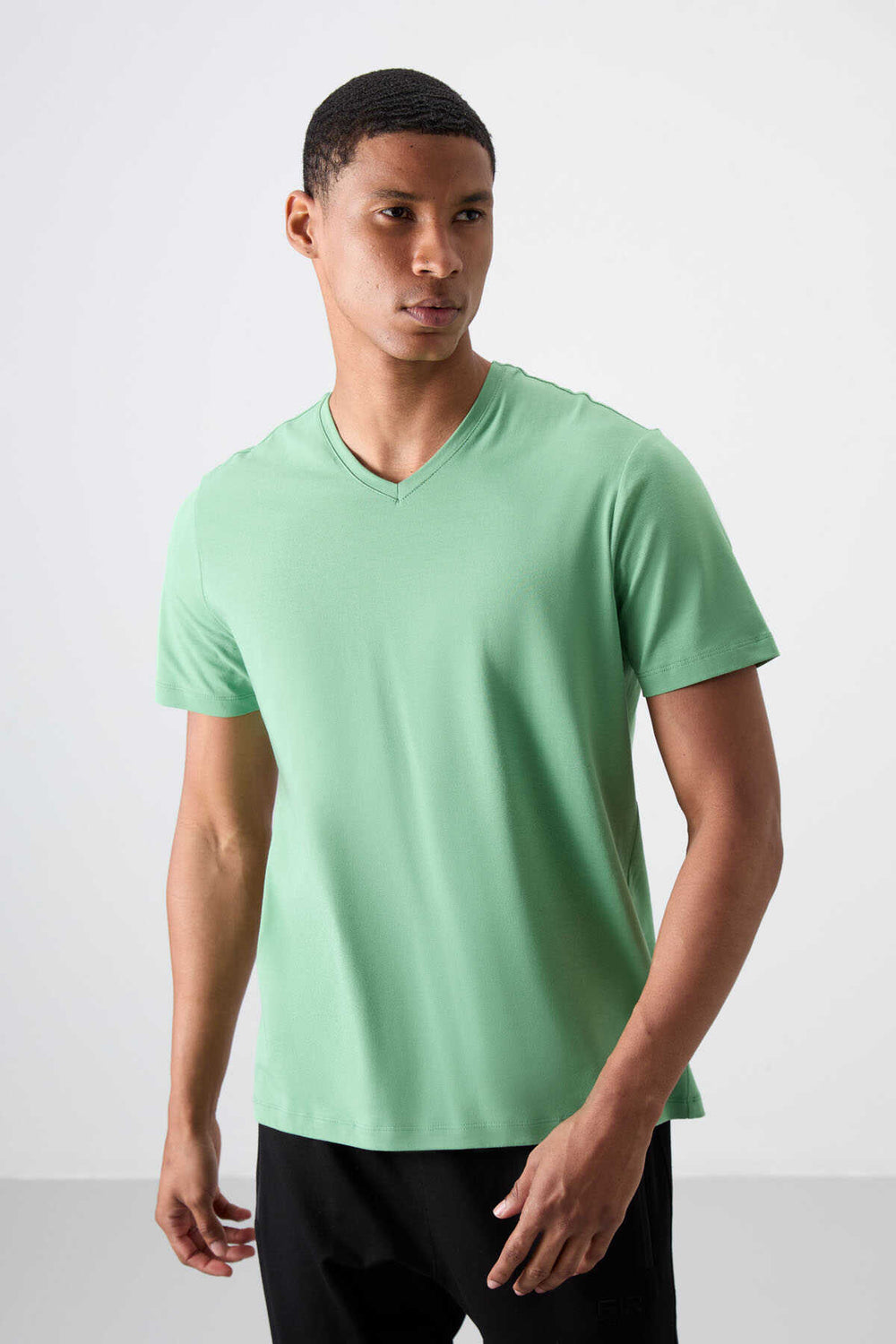 Tommylife Toptan V Yaka Standart Kalıp Basic Erkek T-Shirt 87912 Pastel Yeşil
