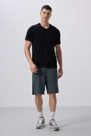 Tricou bărbătesc Tommylife Wholesale cu decolteu în V, croială standard, de bază, 87912, negru