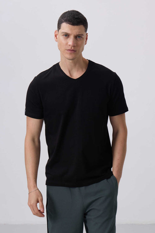 Tricou bărbătesc Tommylife Wholesale cu decolteu în V, croială standard, de bază, 87912, negru