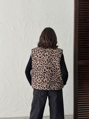 Topshow Vizon Siyah Leopar Desenli Kapitone Yelek | F1785