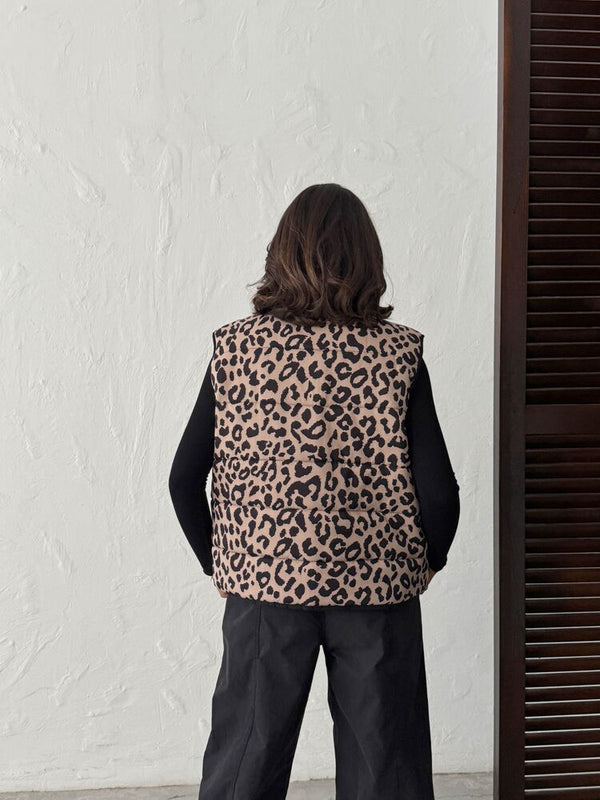 Topshow Vizon Siyah Leopar Desenli Kapitone Yelek | F1785